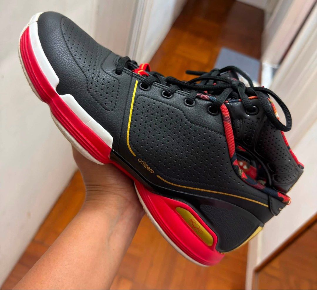 Adizero Rose 1 (Category: Sneakers) located in Magdalena. Submitted by padillakp01 (Listing ID 1469765444, Image 1). Description: .