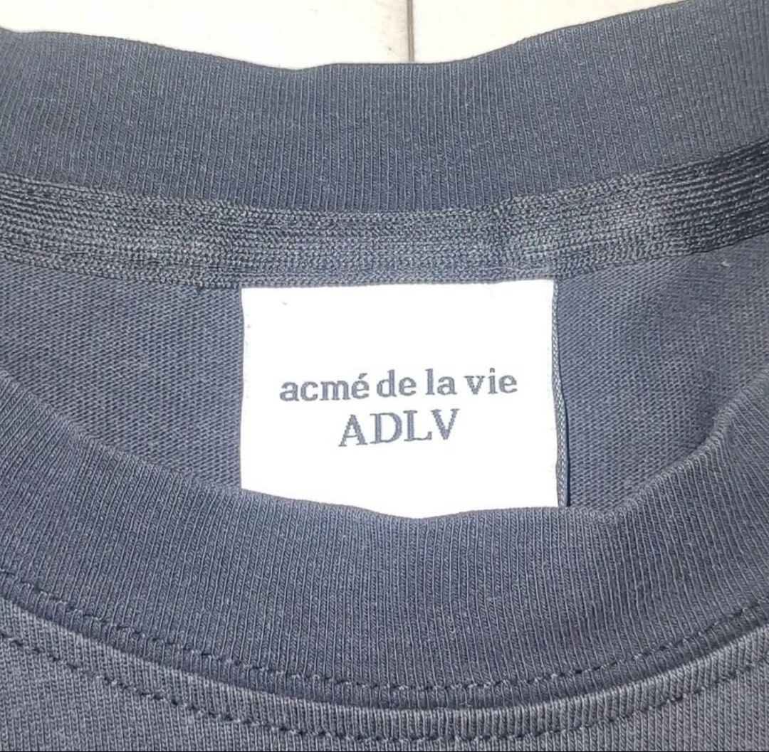 ADLV baby face astronaut (Category: Tshirts & Polo Shirts ) located in Pasig City. Submitted by preloved_lgp (Listing ID 1469909050, Image 3). Description: size 1 actual dimensions: 21.5 width 28 length acme de la vie see pictures for issue (small white stains on the upper right back part).