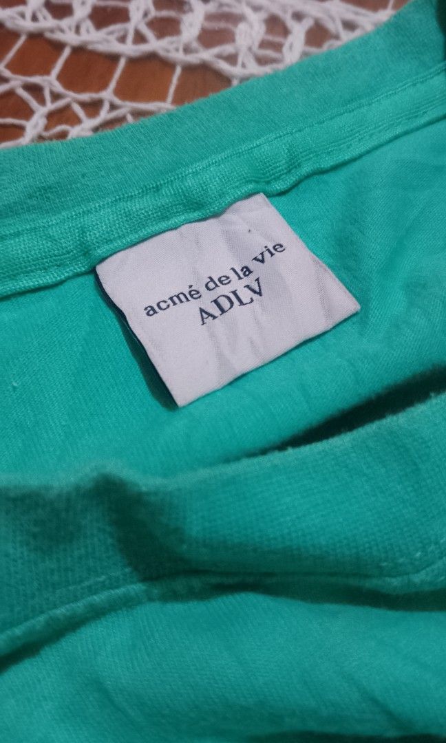 ADLV space (Category: Tshirts & Polo Shirts ) located in Oas. Submitted by yortzzz (Listing ID 1469925348, Image 3). Description: minimal hairlines.