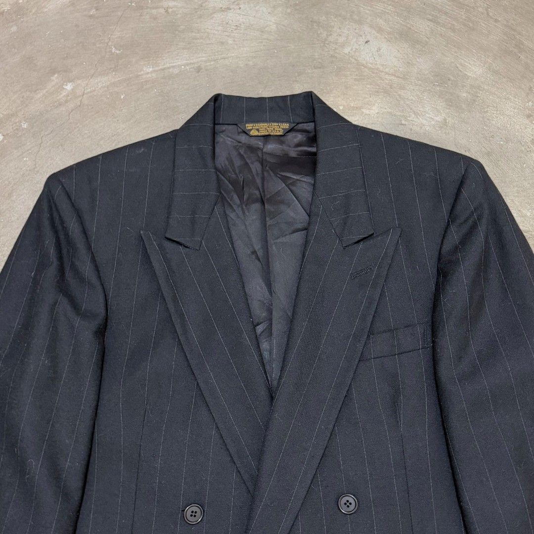 Adolfo couture 100% pure wool (Category: Coats, Jackets and Outerwear) located in Abucay. Submitted by gibzzz123 (Listing ID 1469814376, Image 3). Description: • All items are ON HAND and ready to be shipped/picked up. • Items are preloved/ukay, so please expect minimal signs of usage unless stated otherwise. • No major issues — good condition unless otherwise indicated in the listing. • Actual color may slightly vary due to lighting and screen s