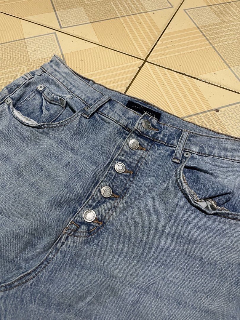 Aeropostale boot cut jeans ✨ (Category: Jeans) located in San Jose. Submitted by thriftfindsarchive (Listing ID 1469913967, Image 3). Description: Men’s Women’s 90’s Aeropostale boot cut jeans -y2k -with button fly -W’ 32 -L’ 39 -T’ 13 -H’ 7.5 -Issue: sign of usage - Hard denim - Fave ✨.