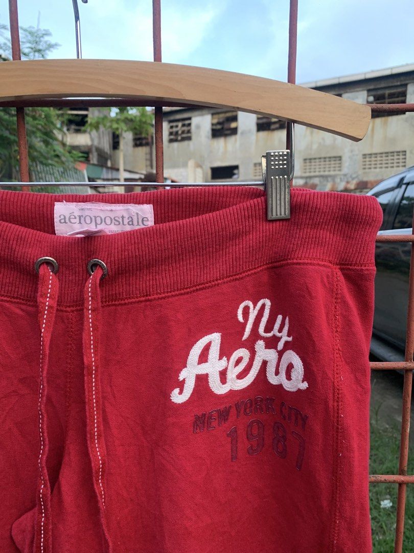 Aeropostale Red Pants (Category: Other Bottoms) located in Valenzuela. Submitted by thriftpings0 (Listing ID 1469874698, Image 2). Description: No issue Size medium Excellent condition Complete tags.