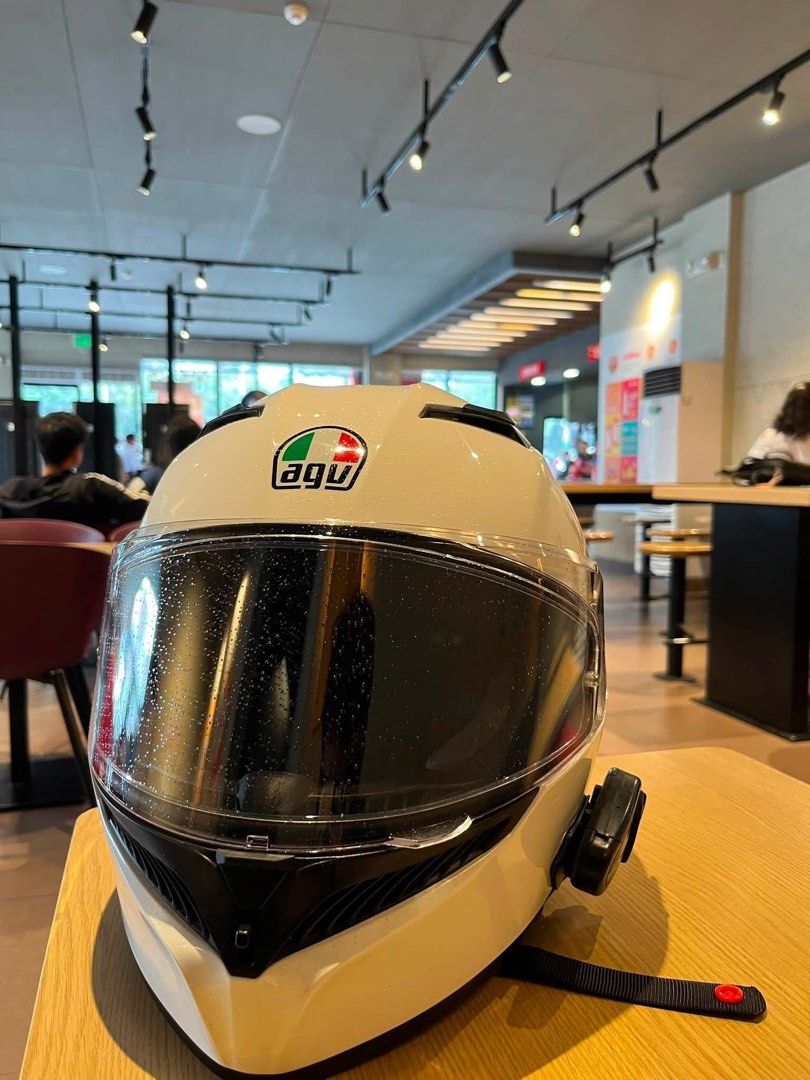 AGV K3 XXL (Category: Helmets and other Riding Gears) located in Manila. Submitted by jhemfrancisco08 (Listing ID 1469849461, Image 1). Description: AGV K3 XXL • Pinlock installed. • Seldom used. • Too loose already since I lost weight. • No scratches or dents • Bought it a Motomarket Libis at 15K last Nov 2025. free delivery!.