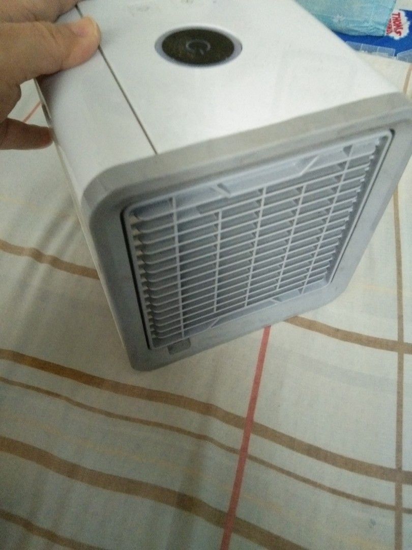 Air cooler (Category: Other Home Appliances) located in Quezon City. Submitted by eidorableshop (Listing ID 1469768170, Image 3). Description: .