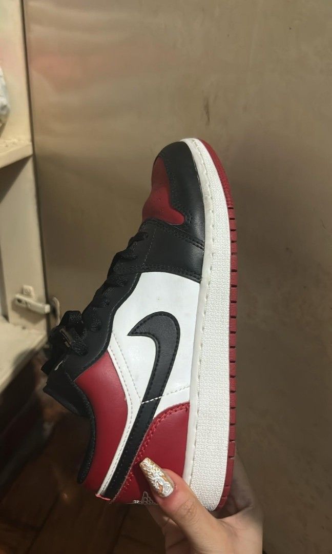 AIR JORDAN 1 LOW (Category: Shoe inserts) located in San Pedro. Submitted by dkwhozzz (Listing ID 1469910489, Image 1). Description: rarely used super original, bought from thailand orig price: 4k.