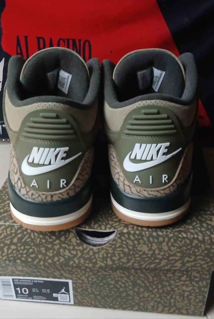 Air Jordan 3 Retro Medium Olive Size 10 US (Category: Sneakers) located in San Mateo. Submitted by edayz709 (Listing ID 1469763388, Image 3). Description: - Model: Air Jordan 3 Retro - Colorway: Medium Olive - Size: 10 US - Details: Classic elephant print overlays, iconic Nike Air heel branding, and durable gum rubber outsole - Inclusions: Original matching box included - Condition: Brand new / pristine (ready to ship or meet-up).