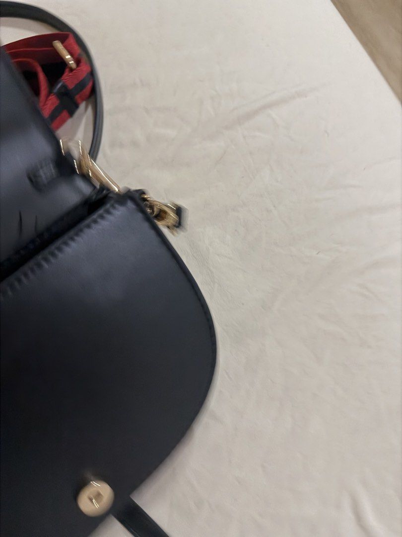 Aldo Maridom Crossbody Bag (Category: Cross-body Bags) located in Quezon City. Submitted by kleinpreloved (Listing ID 1469772151, Image 3). Description: comes with interchangeable straps (including a gold-and-black chain handle and a red/blue/black webbed strap Orig price around 4k.