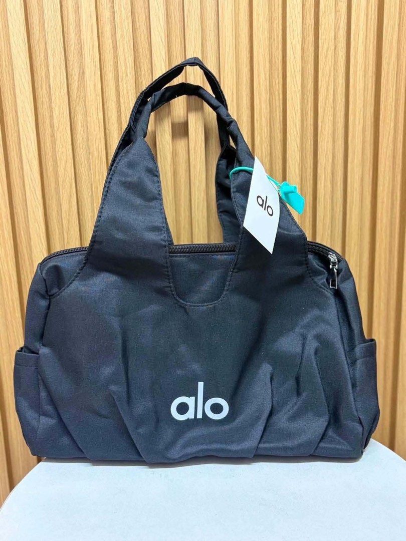 Alo Shoulder Bag (Category: Shoulder Bags) located in Quezon City. Submitted by stuffs.hellyy (Listing ID 1469931088, Image 1). Description: actual photo posted.