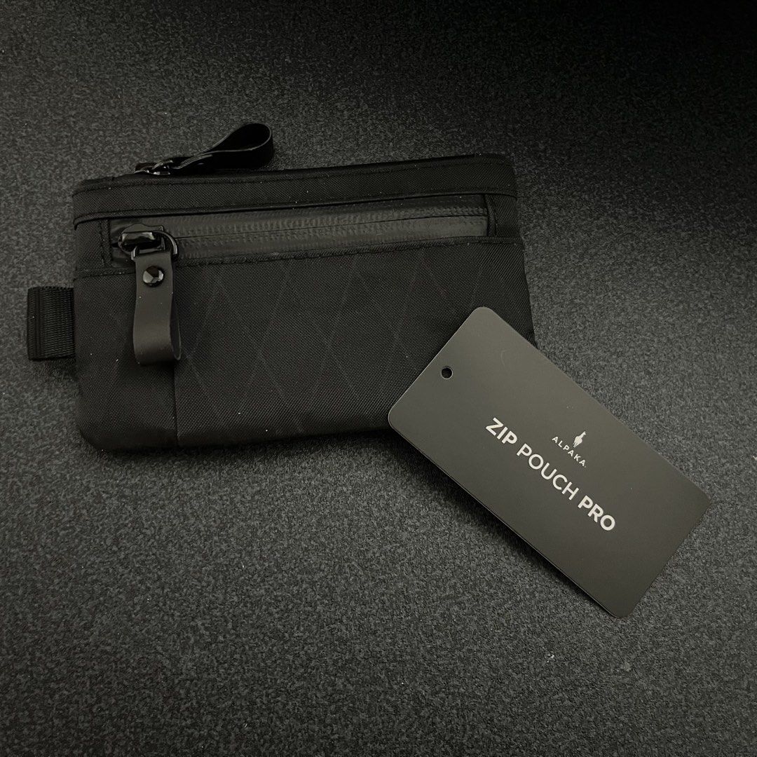 Alpaka Zip Pouch Pro | Black (Category: Wallets & Card Holders) located in Manila. Submitted by onitsuka.tiger (Listing ID 1469904339, Image 1). Description: Alpaka Zip Pouch Pro | Black Meet ups: any LRT2 station Loc: Lower Antipolo J&T / Lalamove.