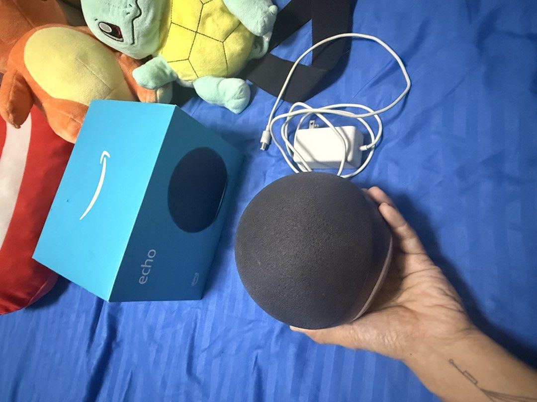Amazon Echo Smart Speaker 4th Gen with Alexa (Category: Soundbars, Speakers & Amplifiers) located in Makati City. Submitted by aeboi08 (Listing ID 1469930112, Image 2). Description: - Model: Amazon Echo 4 (not the Dot ver its the bigger one model) - Condition: Clean, well-maintained - Design: Compact spherical shape that fits anywhere in the room - Features: Voice-controlled smart assistant, ready for setup - Inclusions: Original blue box, white 
