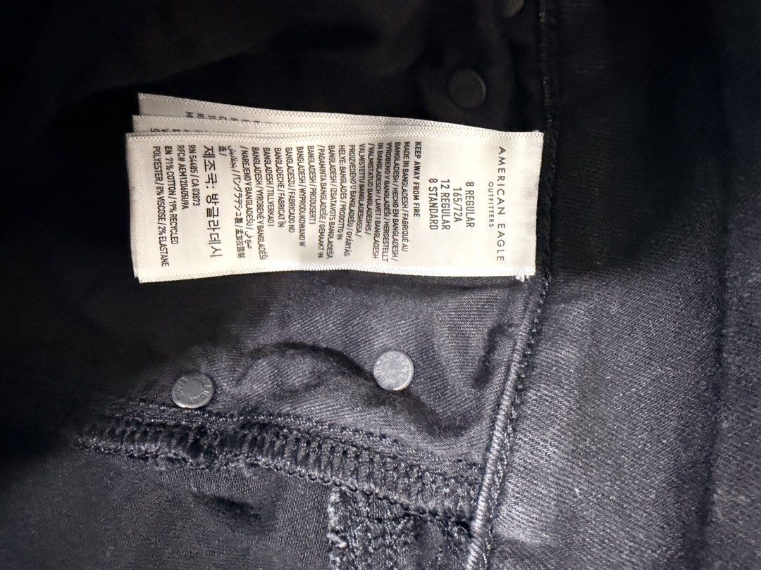American Eagle Next Level Stretch Black Jeans Size 8 Regular (Category: Jeans) located in Cavite. Submitted by mgd.blessed (Listing ID 1469906551, Image 3). Description: - Brand/Model: American Eagle Black Flare Jeans - Size: 8 Regular - Fabric: Next Level Stretch denim (super comfortable cotton blend) - Fit: High waist with double button closure, standard fit through the leg with a slight flare - Condition: Great closet staple that goes with eve