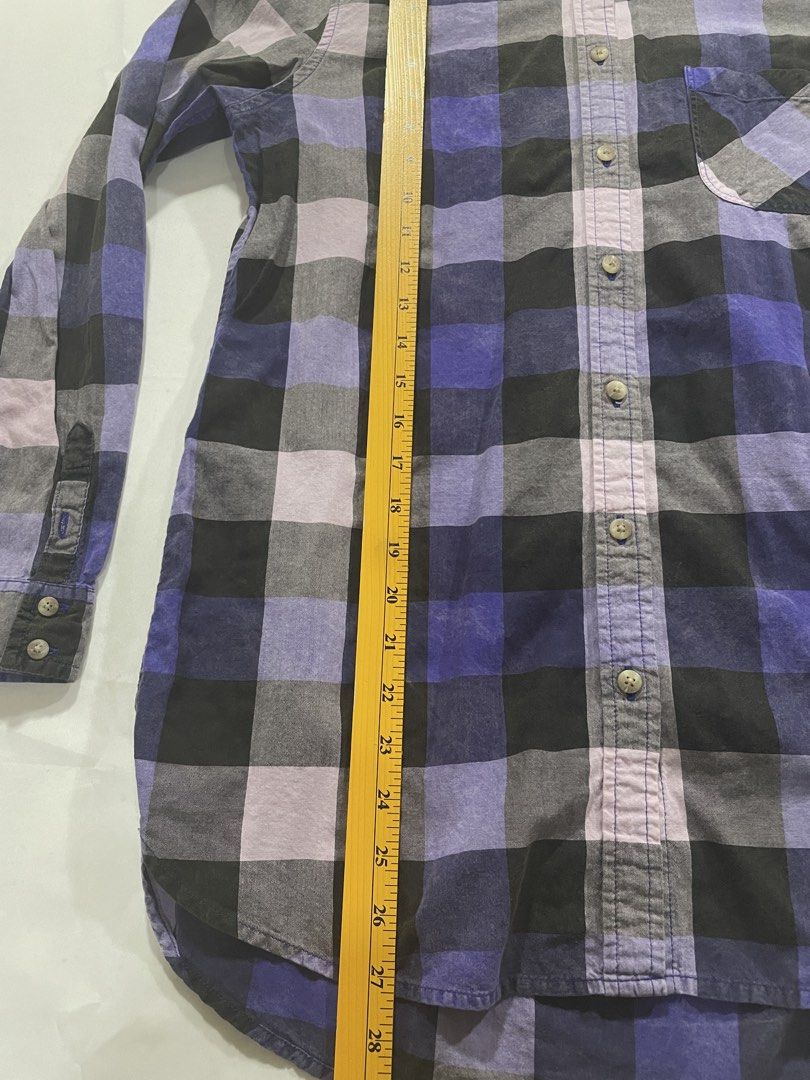 American Eagle Violet Purple Plaid Button Shirt (Category: Shirts) located in Makati City. Submitted by pepperstoremerch (Listing ID 1469859556, Image 2). Description: American Eagle Violet Purple Plaid Button Shirt Size Medium 100% Cotton Preloved, good condition Please see pictures D0116 P261023R20C13.