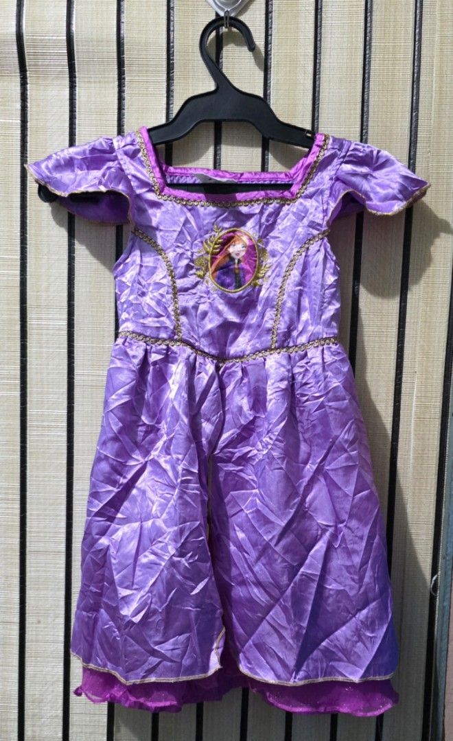 Anna Frozen costume 2-3 y/o (Category: Babies & Kids Fashion) located in Pasig City. Submitted by dolliesandpastels (Listing ID 1469813524, Image 1). Description: 2-3 y/o No issues, still look new. Just needs wash and ironing.