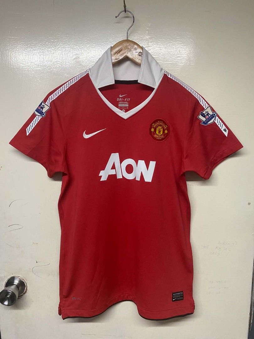 AON Football jersey (Category: Activewear) located in Pasig City. Submitted by jstnisidor81288 (Listing ID 1469893027, Image 1). Description: Women's S on tag 18x26.