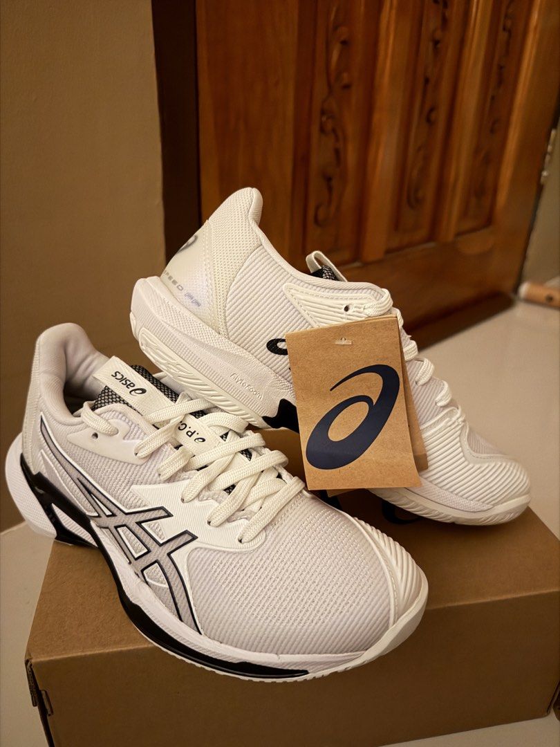APC x Asics Solution Speed FF3 Tennis Shoes (Category: Sneakers) located in Cagayan de Oro. Submitted by mysucloset (Listing ID 1469915954, Image 2). Description: Selling APC x Asics collab tennis shoes. Brandnew. Size 6 US/23 cm. Fits size 6 or 6.5. Resell value is around 16.5k to 17k..