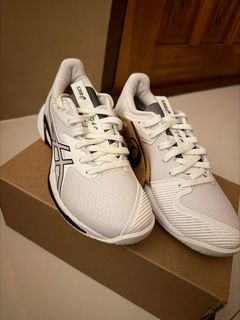(Category: ) located in . Submitted by mysucloset (Listing ID 1469915954, Image 1). Description: .