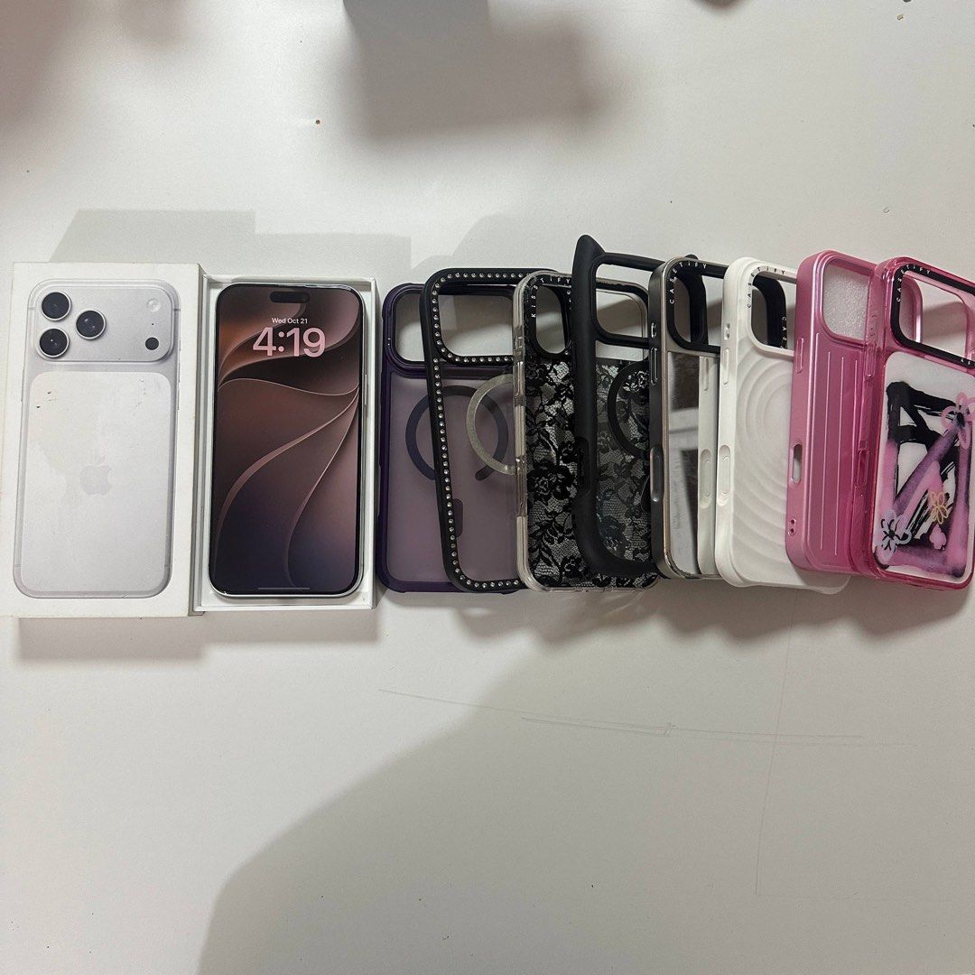 Apple iPhone 117 Pro Max | 512GB | Silver (FREE CASES) (Category: iPhone 17 Series) located in Mandaluyong City. Submitted by strawberryvanilla08 (Listing ID 1469819703, Image 2). Description: iPhone 17 Pro Max Silver Battery Health : 93% Cycle Count : 399 No issue Unit + Box + cases Last price posted. Mura na po. .