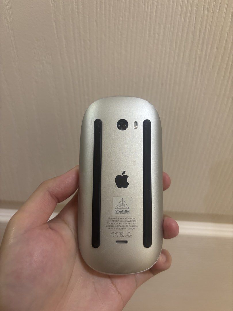 Apple Magic Mouse 2 (Silver/White) – Complete in Box w/ Cable (Category: Mouse & Mousepads) located in Manila. Submitted by vegajhasse57128 (Listing ID 1469841864, Image 2). Description: Description: Apple Magic Mouse 2 (Silver / White) Complete in Box with Original Receipt & Unused Braided Cable Selling a pre-loved, original Apple Magic Mouse 2. Very rarely used and in pristine, like-new condition. Condition: Excellent / Like New — smooth surfac