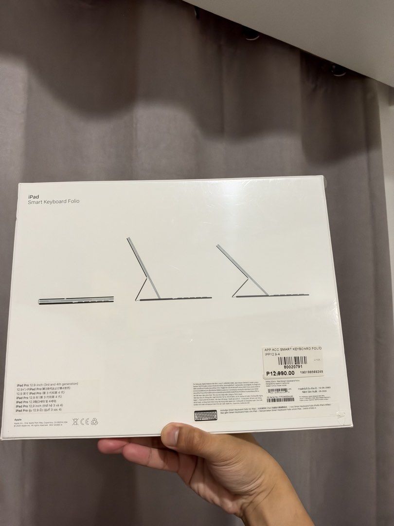 Apple Smart Keyboard Folio for iPad Pro 12.9-inch (Category: Laptops & Notebooks) located in Mandaluyong City. Submitted by kier_ad (Listing ID 1469864928, Image 2). Description: Brand new and sealed. Bought from beyond the box (with receipt) Last price already. Fits ipad pro 13in 3rd to 4th gen and ipad air m2 to m4 13inch. Location: Mandaluyong.