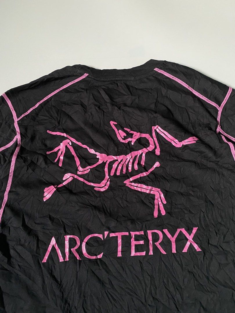 Arcteryx (Category: Tshirts & Polo Shirts ) located in Manila. Submitted by r4y.garm3nts (Listing ID 1469845378, Image 3). Description: Width 20 Length 27.