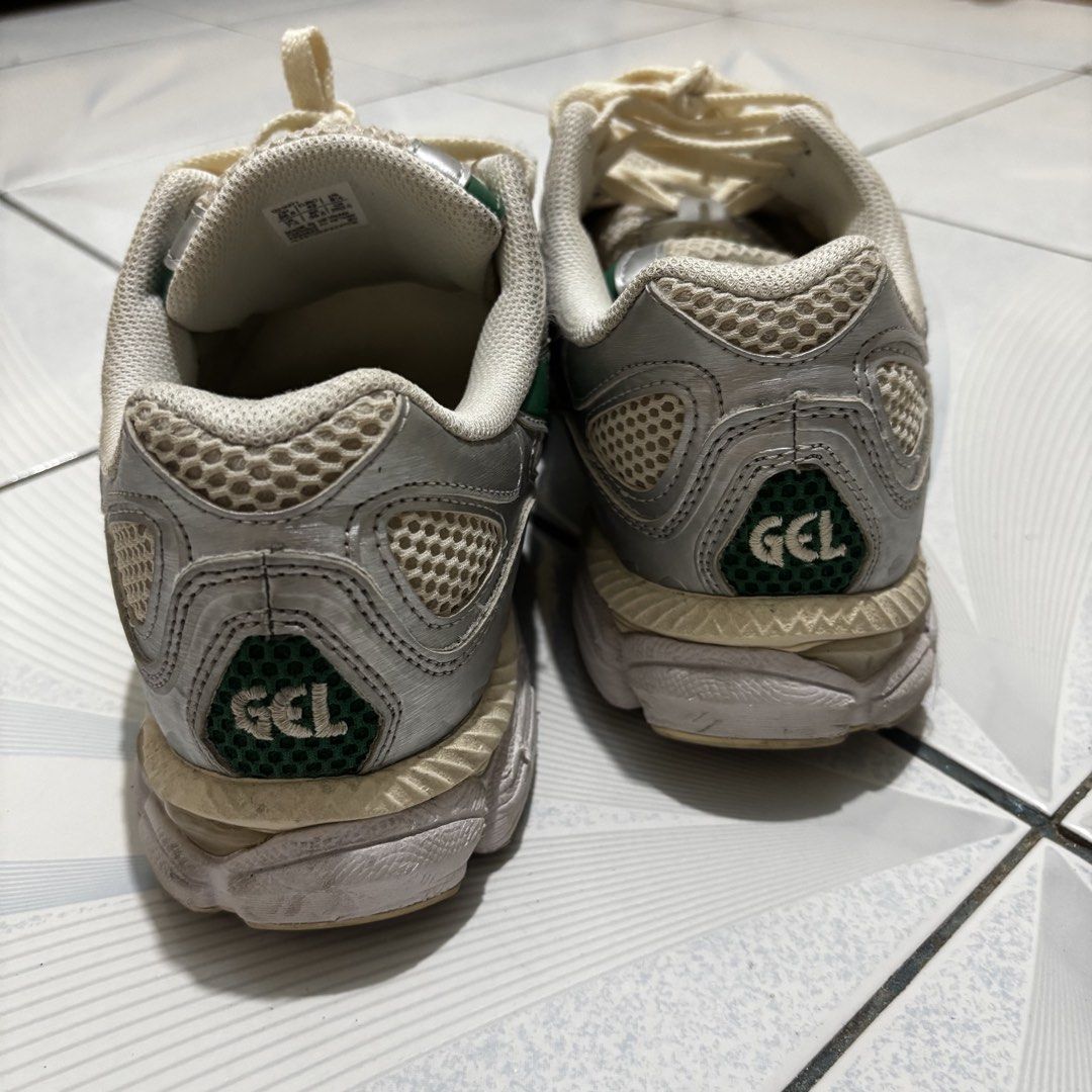 ASICS GEL-1130 (Category: Sneakers) located in Magalang. Submitted by mvenetri (Listing ID 1469883802, Image 3). Description: ASICS GEL-1130 - Auth!! - Colorway: Silver mesh upper with green branding and accents - Has been used a few times only, shows light surface dirt !.