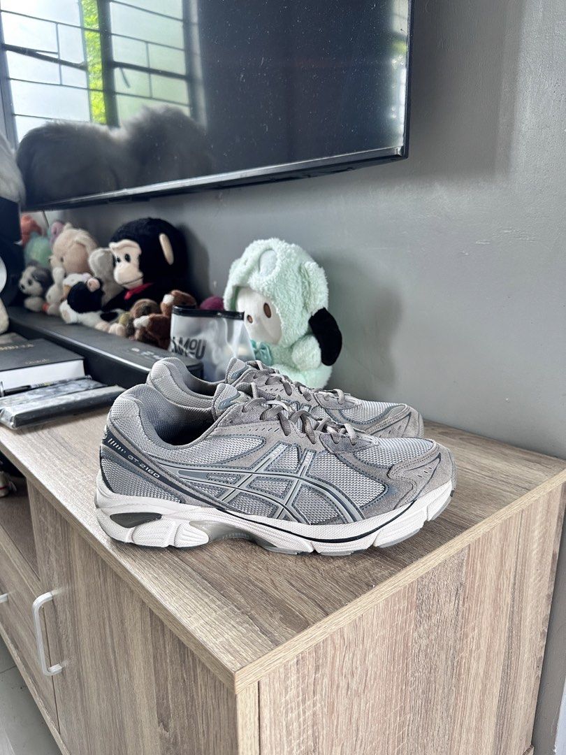 Asics Gel Gt 2160 (Category: Casual Shoes) located in Manila. Submitted by nilodanzcuadra (Listing ID 1469812867, Image 1). Description: Size 10 mens Excellent condition Loc: north caloocan.