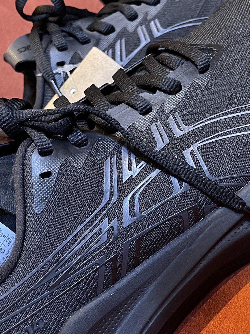 Asics GT-2000 14 Running Shoes (Category: Sneakers) located in San Jose del Monte. Submitted by SophiesticatedJapanSurplus (Listing ID 1469941798, Image 3). Description: Brand new condition with box / deformed Size :41.5.