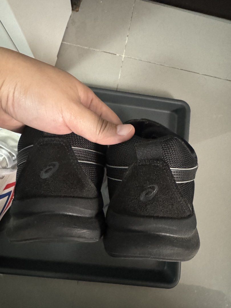 ASICS LIFEWALKER (Category: Sneakers) located in Manila. Submitted by jajamdc47947 (Listing ID 1469927081, Image 3). Description: - Brand: Asics - Color: Black - Style: Slip-on with secure velcro strap closure - Material: Breathable mesh upper with iconic side and heel branding - Size: 25.0 cm / EUR 40 - Condition/Features: Comfortable daily wear shoes, quick and easy to slip on and off Bought in korea april this year Rfs: cant wear flats now.hav