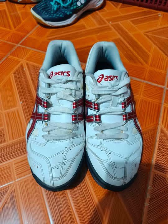 Asics Sports Shoes (Category: Sneakers) located in Alaminos. Submitted by thriftings625 (Listing ID 1469938534, Image 2). Description: Size: 38 No issue Color rate: 9.5/10 Excellent condition No stains, tears, or damage Clean inside & out Sole still in perfect condition.