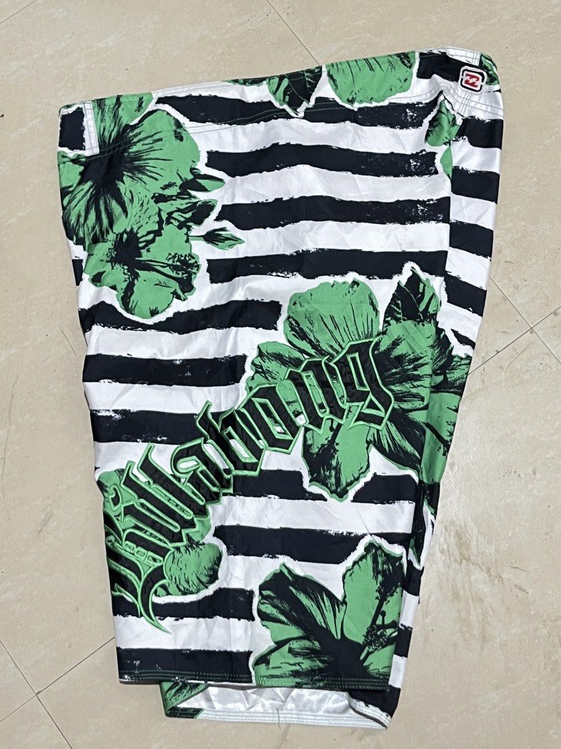 ASPACK BILLABONG BOARD SHORTS (Category: Shorts) located in M'Lang. Submitted by thriftholic25 (Listing ID 1469924297, Image 2). Description: Aspack only .