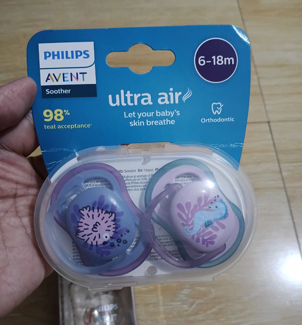 Aspack only❗️ Avent Feesing bottle and 2pcs pacifier (Category: Baby High Chairs) located in Rizal. Submitted by leignarose0shoppe (Listing ID 1469900771, Image 3). Description: Aspack only❗️ Avent Feesing bottle and 2pcs pacifier for only 1599 plus SF.