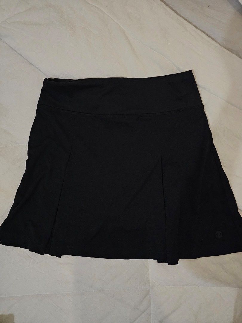 Astec Active Women Skirt (Category: Activewear) located in Quezon City. Submitted by bieannes (Listing ID 1469896622, Image 1). Description: - Brand: Astec - Item: Active skirt with built-in shorts - Color: Black - Size: Women's Medium (M) - Condition: Brand new with original tags Location: Novaliches, Quezon City delivery via lalamove/grab within metro mnl or nearby areas only.