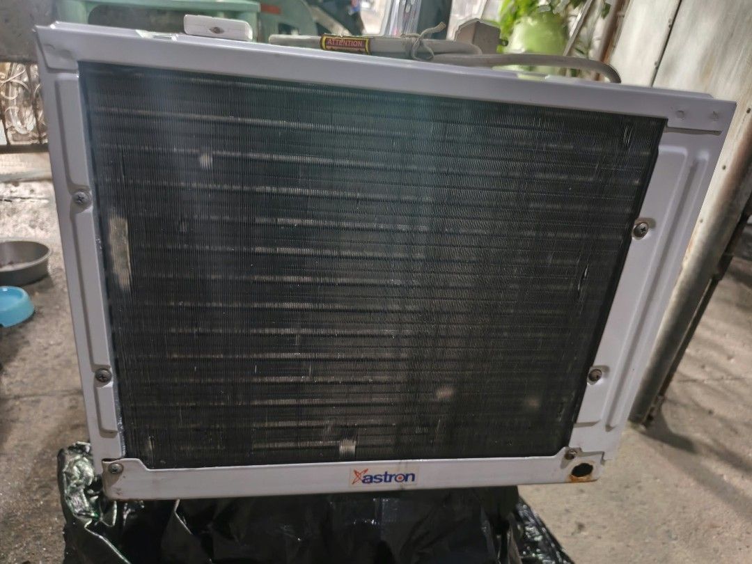 Astron 0.6hp inverter close window type aircon with remote (Category: Air Conditioning and Heating) located in San Jose del Monte. Submitted by sellibay (Listing ID 1469846962, Image 3). Description: RSF: upgrade ( already cleaned) lacotaion sapang palay san jose del monte bulacan pick up only.