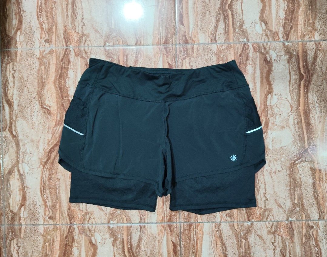 Athleta Running Short (Category: Activewear) located in General Santos City (Dadiangas). Submitted by alfredanth42291 (Listing ID 1469818750, Image 2). Description: ATHLETA RUNNING SHORT black large W: 36-40 L: 12 (short) 16 (cycling) -w/ inner cycling -1 back zip pocket -2 mesh side pockets -w/ drawstring -quickdry ✓excellent condition 265 #gym #sports #pickleball.