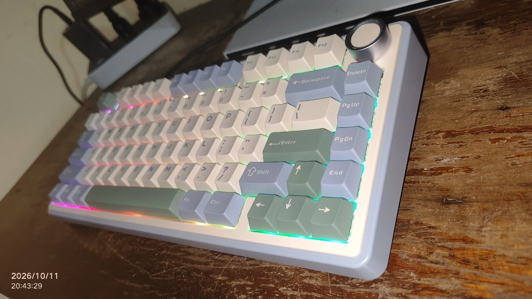 AULA F75 CEDAR GREEN MECHANICAL KEYBOARD (Category: Computer Keyboard) located in Quezon City. Submitted by skorpionghoul832 (Listing ID 1469920086, Image 3). Description: FOR SALE: AULA F75 (Cedar Green) — LEOBOG Reaper Switch Price: 1400 FIXED MURA NA Condition: Brand New, can request for sealed unit. ✓ 10 days warranty replacement for issues --- Key Features: •75% Layout (80 Keys) — compact but retains arrow keys + F-row •Tri-Mode Connection —