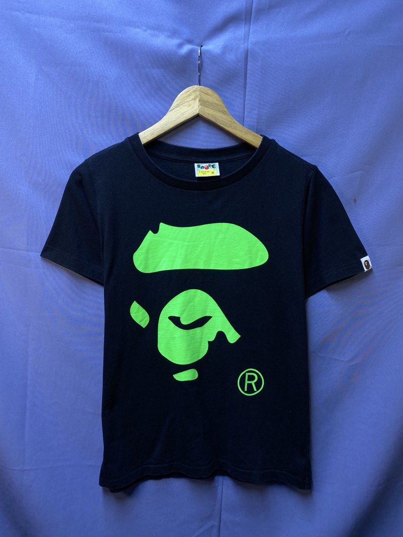 AUTHENTIC BAPE “BIG APE HEAD” (Category: Shirts) located in Makati City. Submitted by drip.poww (Listing ID 1469822256, Image 1). Description: - Authentic Bape - Color: black - Size: XSmall - Dimes: 19x23 - Authentic - Excellent condition - Need wash, fresh from bale - Material: 100% Cotton Please don’t expect too much—these are thrifted (ukay) items. 😊 !!STILL NEGOTIABLE!!.