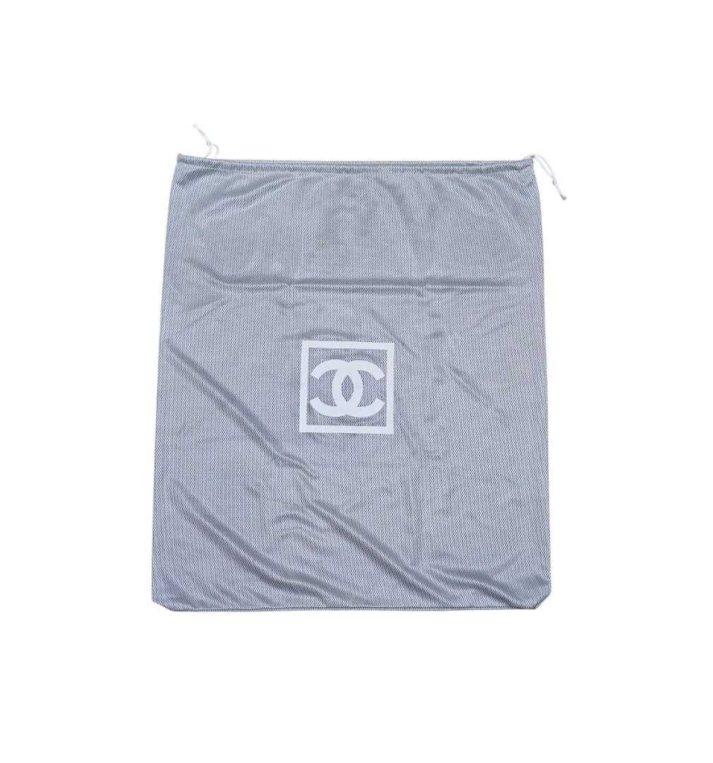 AUTHENTIC CHANEL SPORT LINE LARGE JERSEY MESH DUST BAG (Category: Purses & Pouches) located in Makati City. Submitted by maximum_happiness (Listing ID 1469909251, Image 1). Description: READ, READ, READ, READ THE ITEM DESCRIPTION GUARANTEED AUTHENTIC OR FULL REFUND MORE DETAILED PICS HERE – https://jpegbay.com/gallery/009443371-.html#1 THIS IS THE DUST BAG FOR THE SPORT LINE ACCESSORIES AND BAGS OF THE BRAND – CAN BE USED AS IT IS OR CAN EASILY B