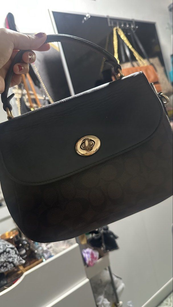 Authentic coach marlie top handle satchel (Category: Cross-body Bags) located in Caloocan City. Submitted by trebdy01 (Listing ID 1469824594, Image 1). Description: .