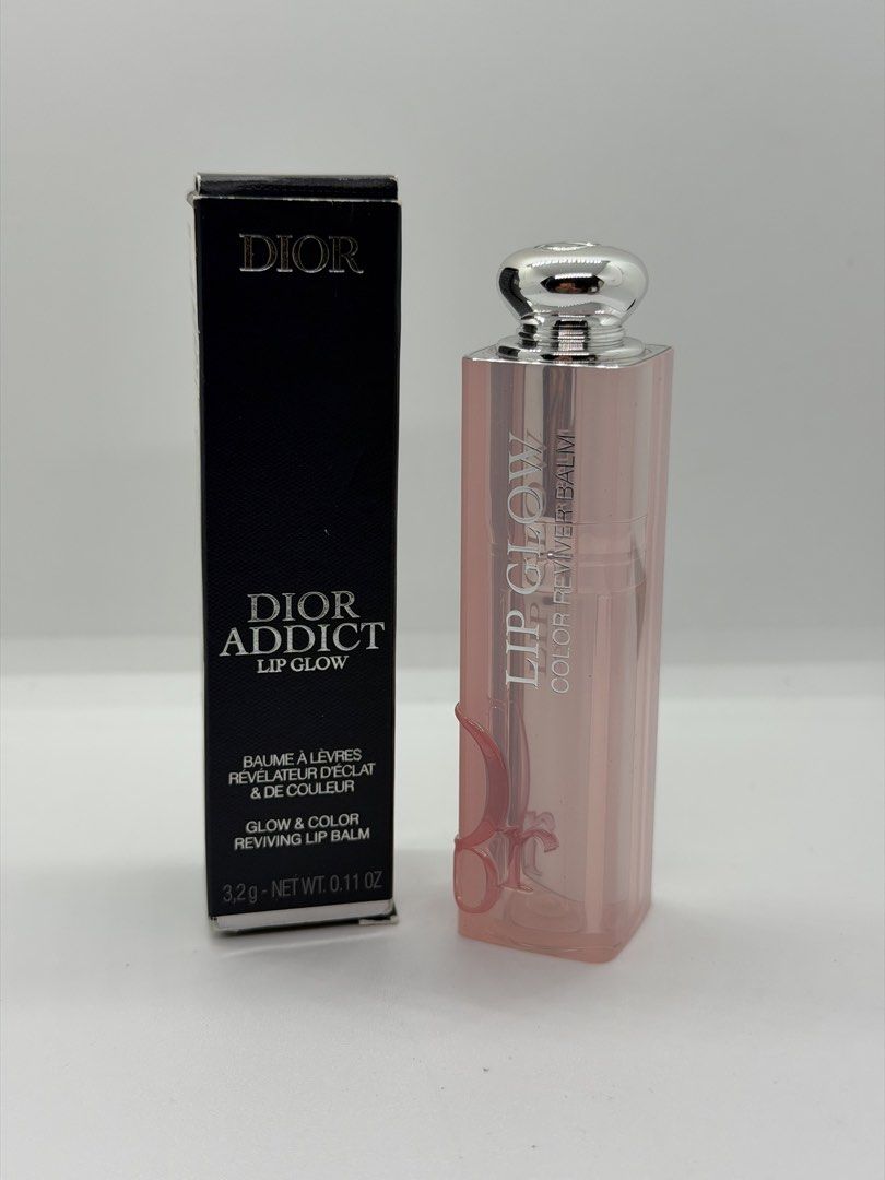 Authentic Dior Lip Glow Universal Clear 000 (Category: Makeup) located in Mandaluyong City. Submitted by elle_scent (Listing ID 1469834834, Image 1). Description: Dior Addict Lip Glow – Glow & Color Reviving Lip Balm Enjoy naturally beautiful, healthy-looking lips with the iconic Dior Addict Lip Glow! 💋 💄 Product Description: * Authentic Dior Addict Lip Glow * A hydrating lip balm that enhances your natural lip color * Provides a fresh, healthy