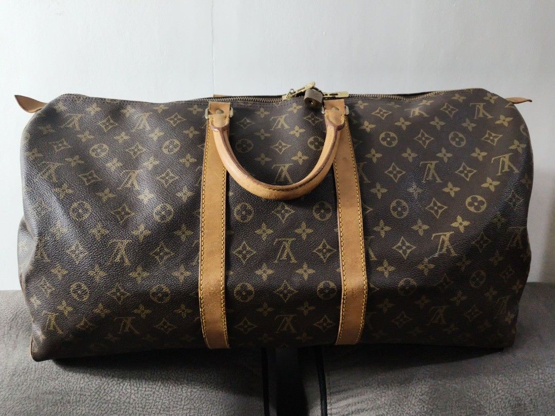 AUTHENTIC LOUIS VUITTON KEEPALL 55 (Category: Luxury Bags & Wallets) located in Paranaque City. Submitted by bagdbags (Listing ID 1469777901, Image 3). Description: Monogram canvas body with vachetta leather trim..