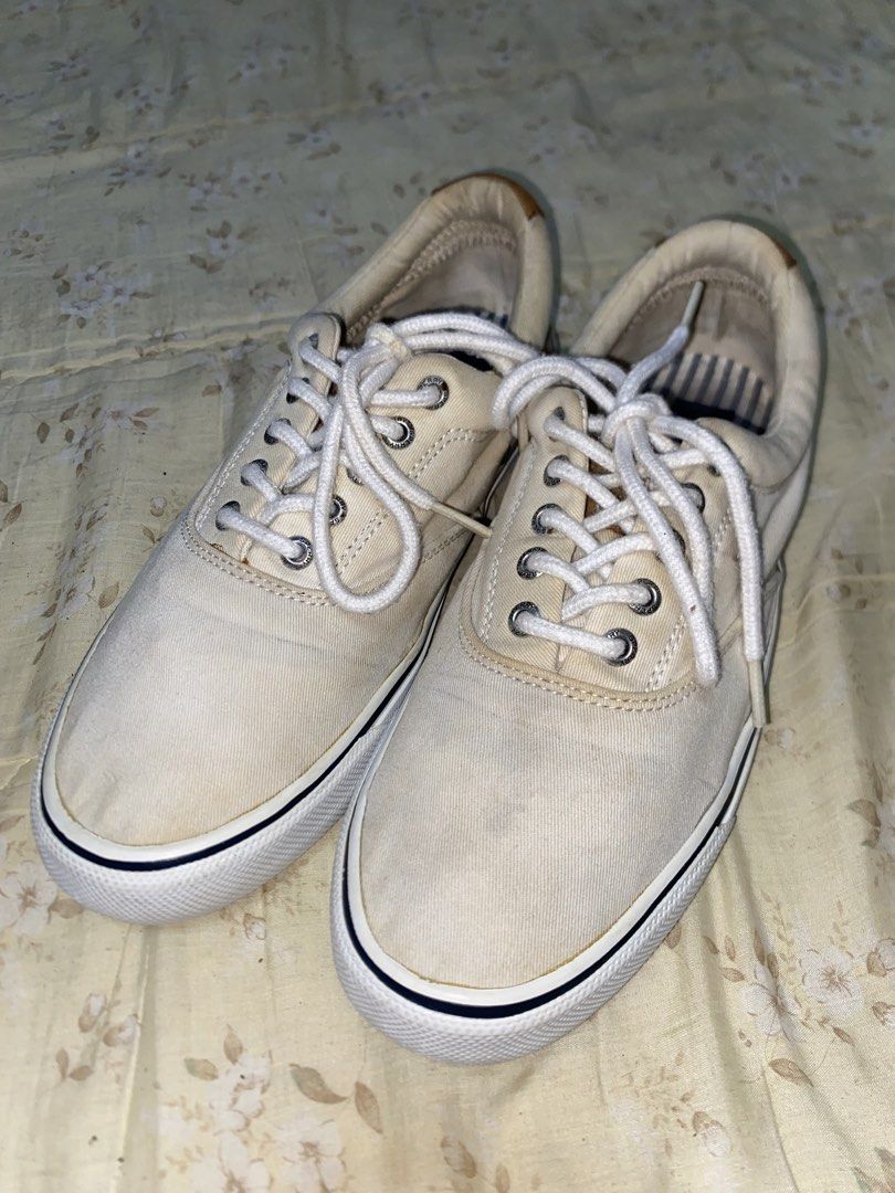 Authentic Sperry Shoes (Category: Casual Shoes) located in Lantapan. Submitted by thriftsylz (Listing ID 1469851056, Image 2). Description: •Freshly Thrifted thats why its dirty (Washable) •No heel Drag❌ •Size 8.5m On tag .