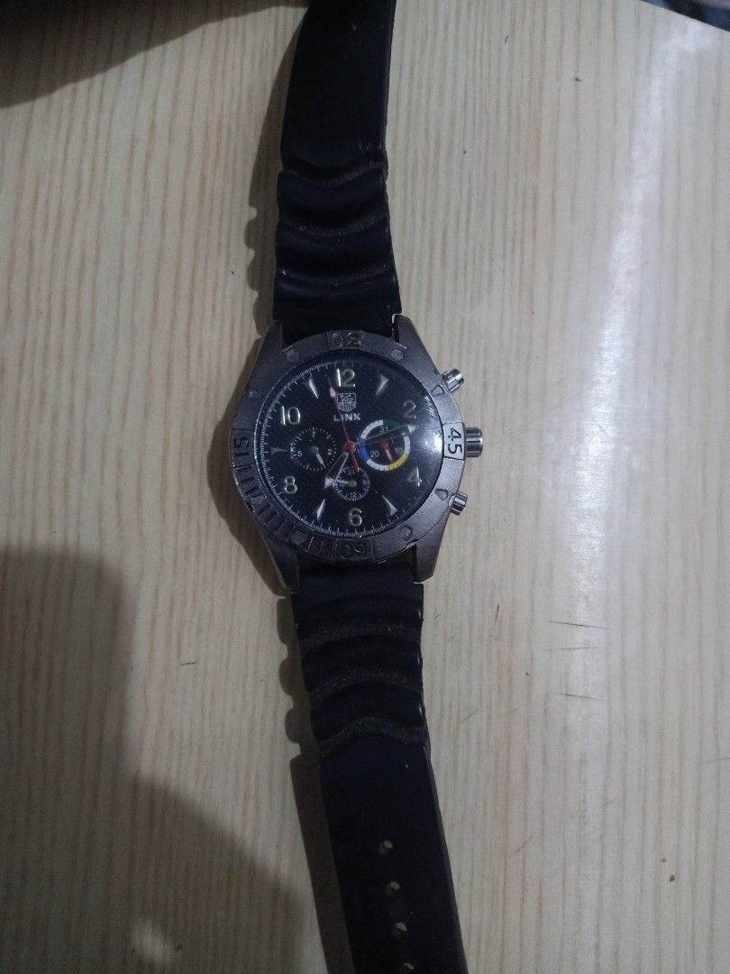 Automatic (Category: Men's Watches) located in Las Pinas. Submitted by the_recycle_shop (Listing ID 1469880454, Image 3). Description: Automatic with chronograph function Good Working condition.