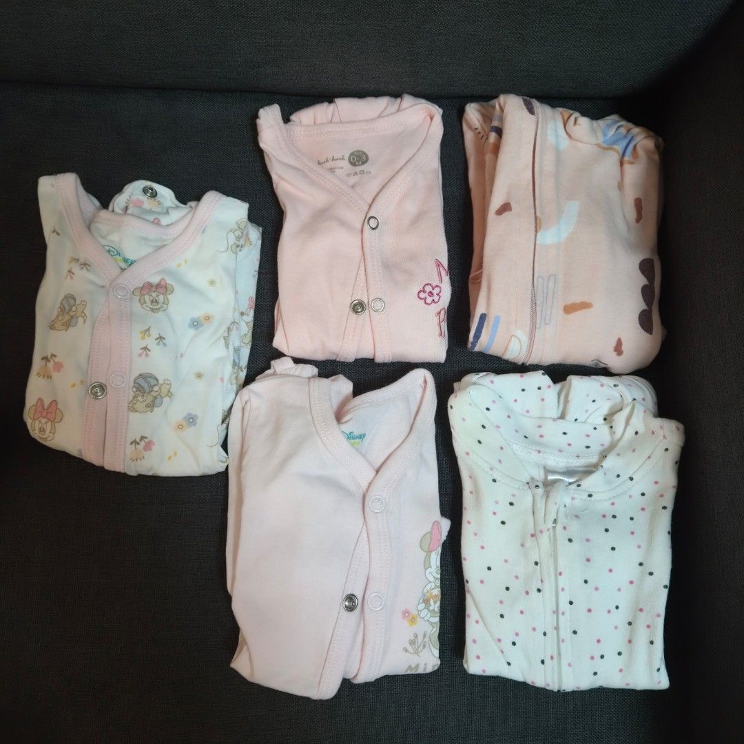 Baby Bodysuits Rompers Bundle 0-3 Months (Category: Babies & Kids Fashion) located in Calauan. Submitted by ishop0988 (Listing ID 1469896856, Image 1). Description: - Size: 0-3 months - Quantity: 100 pesos each. Take all (1,000.00) Bundle of 14 pieces (mix of bodysuits and rompers) - Material: Soft, breathable cotton for everyday wear - Designs: Assorted colors and cute prints including Mickey Mouse, elephants, stripes, and animals - Closures: Co