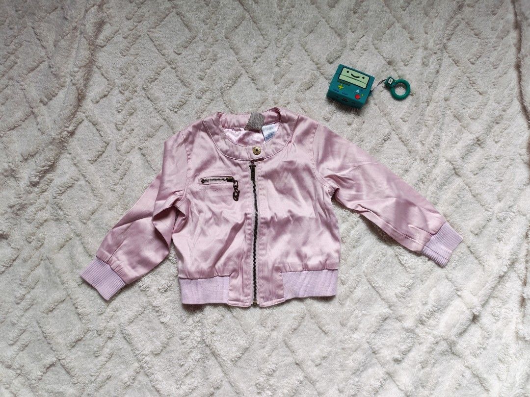 Baby girl (Category: Babies & Kids Fashion) located in Manila. Submitted by lalaine.01 (Listing ID 1469905027, Image 1). Description: .