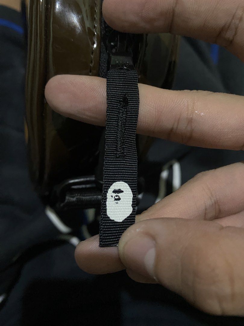 BABY MILO SLING (Category: Luxury Bags & Wallets) located in San Pablo. Submitted by pj_thrifthings (Listing ID 1469922968, Image 3). Description: BAPE BABY MILO SLING BAG ORIG/AUTHENTIC COMPLETE TAGS CAN DONSHIPPING NATION WIDE.
