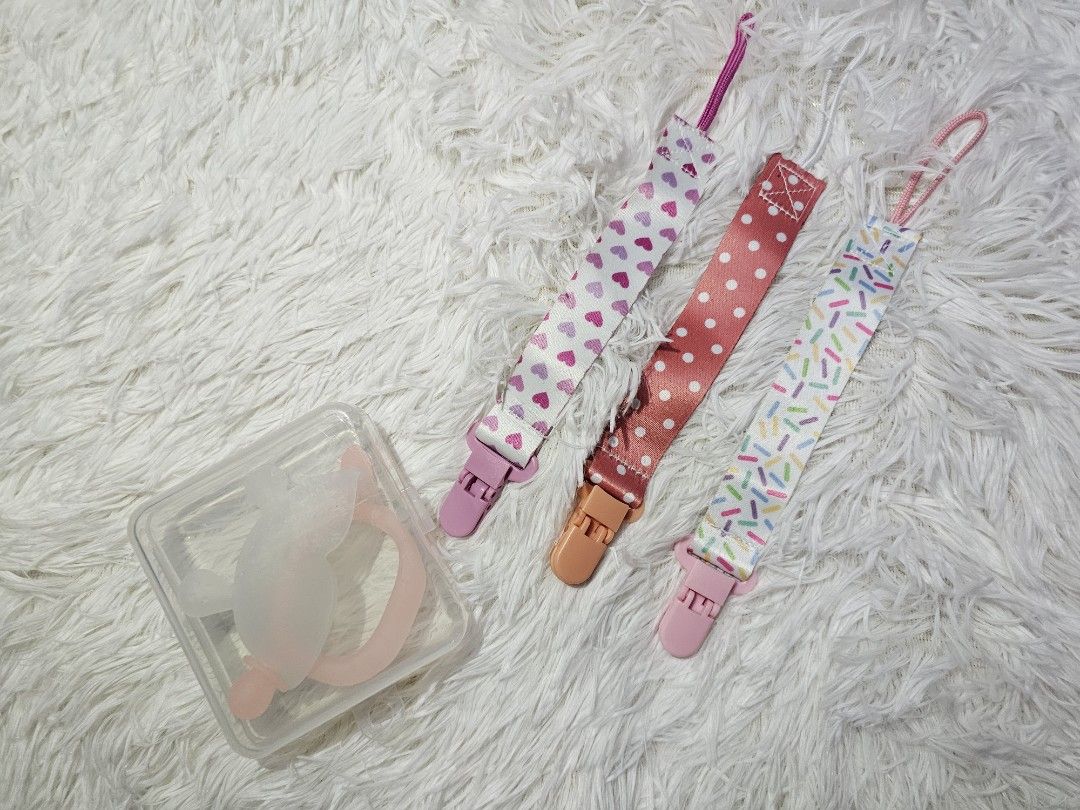 Baby Pacifier Clips And Silicone Teether Set (Category: Soothers & Pacifiers) located in Manila. Submitted by pitzdiaz (Listing ID 1469943672, Image 2). Description: FOR SALE ❗️❗️❗️ Pacifier clips and teether BRAND NEW All from my daughter's budol 😁 Actual color and appearance may vary slightly due to lightning, photo angles, and device screen settings. Thank You so much ☺️ less than 50% po mga prices from its original price 😊 .