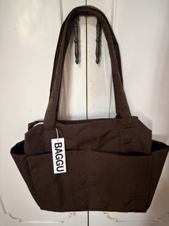 (Category: ) located in . Submitted by atol0987 (Listing ID 1469799444, Image 1). Description: .