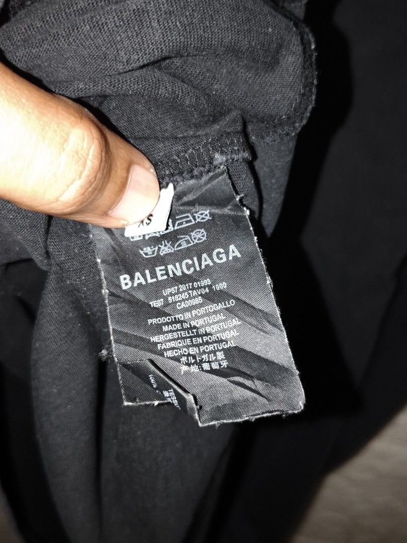 Balenciaga Mastercard Logo (Category: Tshirts & Polo Shirts ) located in Cebu City. Submitted by south_thrift (Listing ID 1469834619, Image 3). Description: 24" X 29" Dimensions Fits to XL.