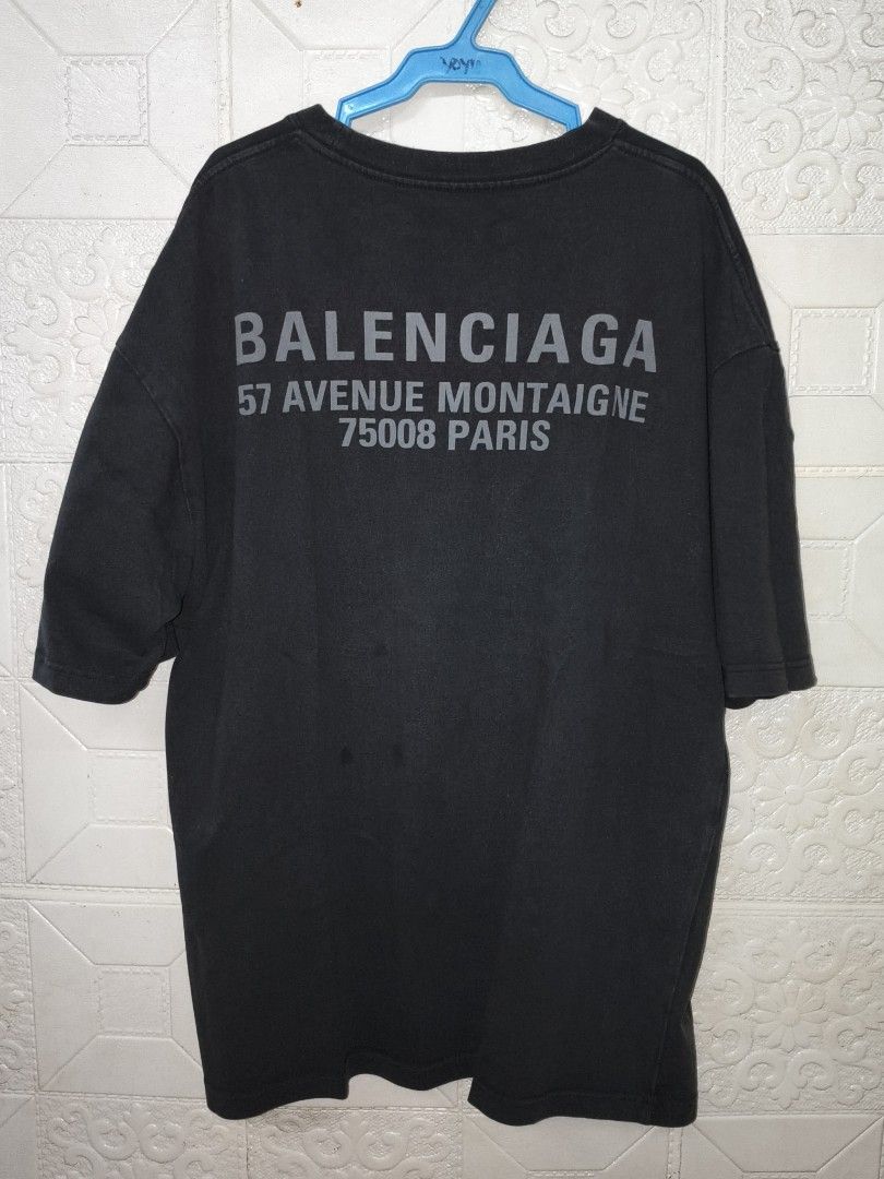 Balenciaga New Logo Out Now (Category: Tshirts & Polo Shirts ) located in Cebu City. Submitted by south_thrift (Listing ID 1469835659, Image 3). Description: 23.5" X 29" Dimensions.