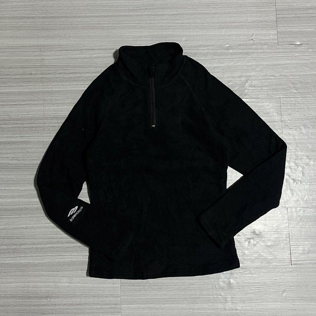 BALENCIAGA QZIP (Category: Coats, Jackets and Outerwear) located in Iloilo. Submitted by thrift2cali (Listing ID 1469783063, Image 1). Description: 17 / 23 LIKE NEW NO ISSUE 10 / 10.